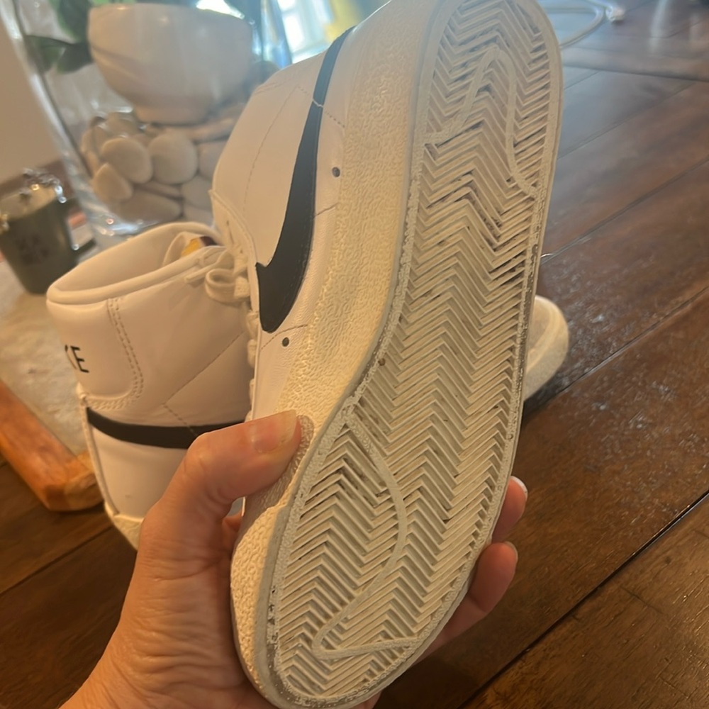 Nike Blazers  size 5 Euro size 35.5 great EUC barely worn